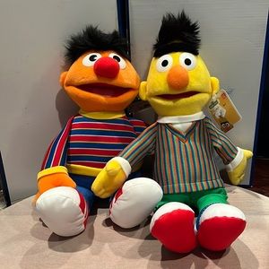 Sesame Street Bert and Ernie Gund stuffie stuffed animal 2013 new dolls 13”